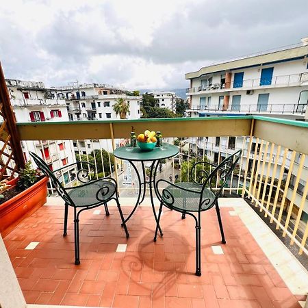 Azzurrissima Home-B&B Sorrento Centro Luaran gambar