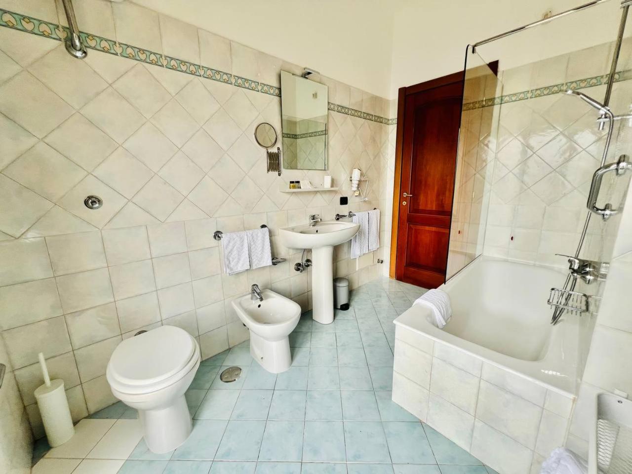Azzurrissima Home-B&B Sorrento Centro Luaran gambar