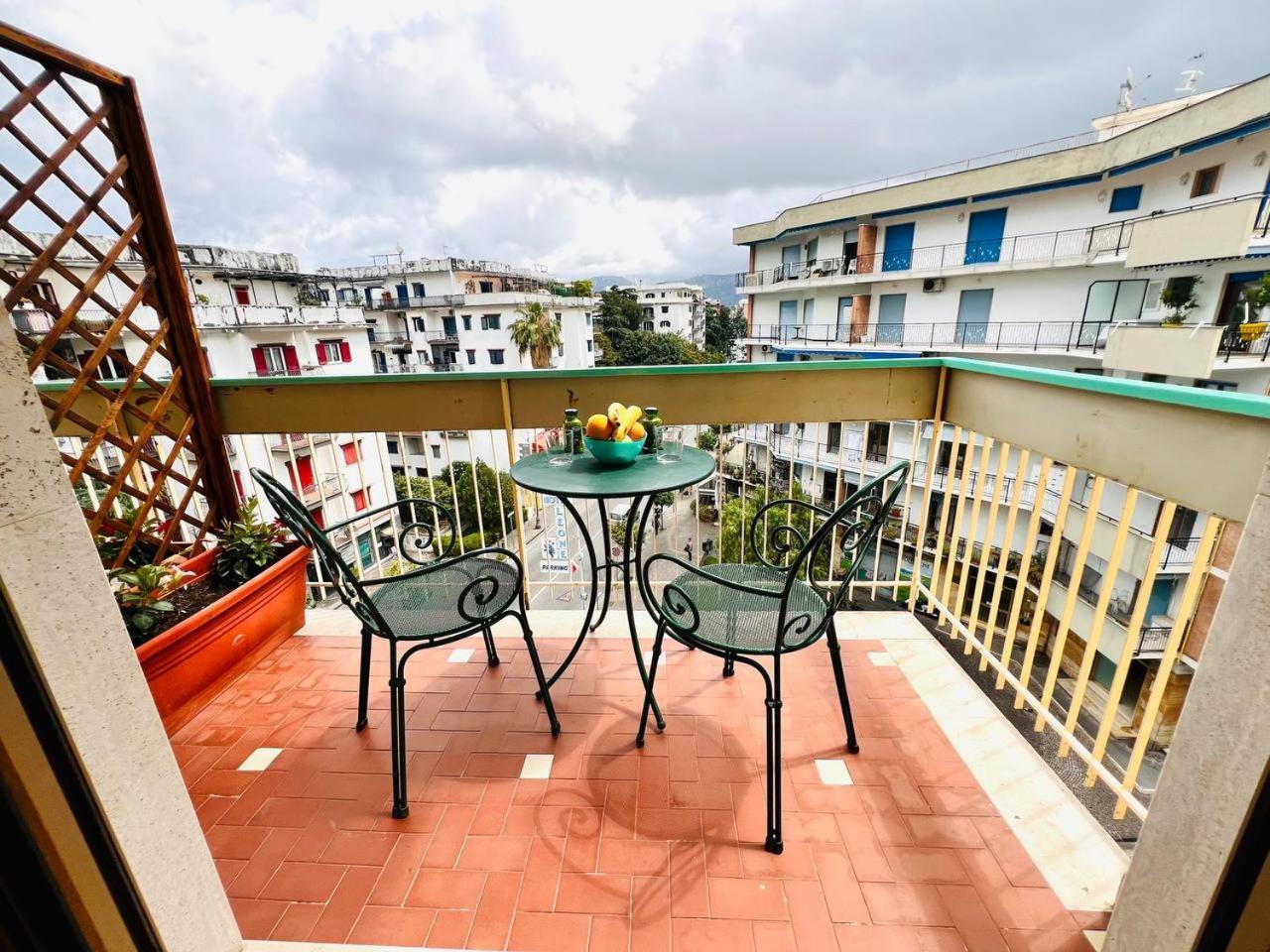 Azzurrissima Home-B&B Sorrento Centro Luaran gambar