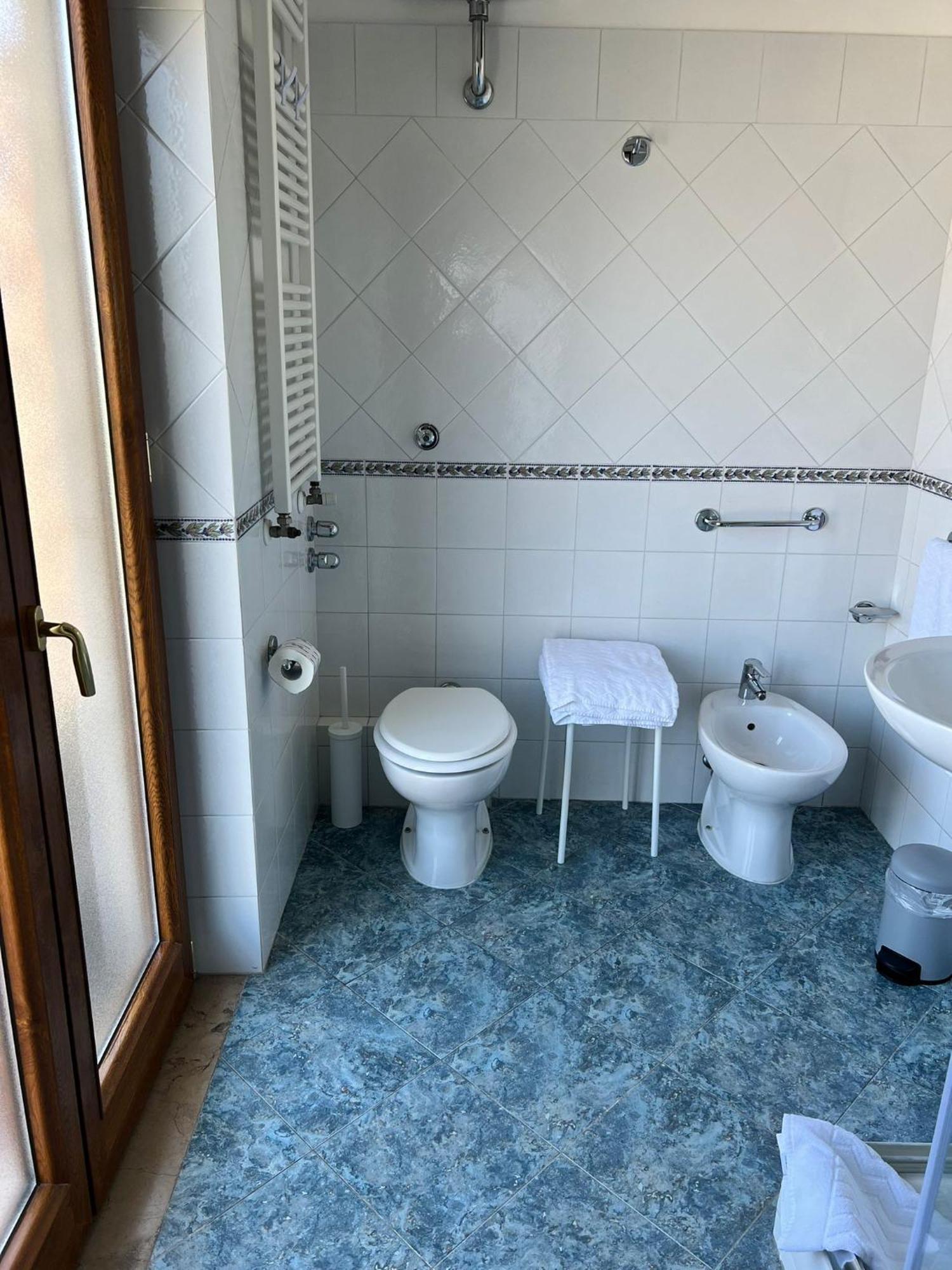 Azzurrissima Home-B&B Sorrento Centro Luaran gambar